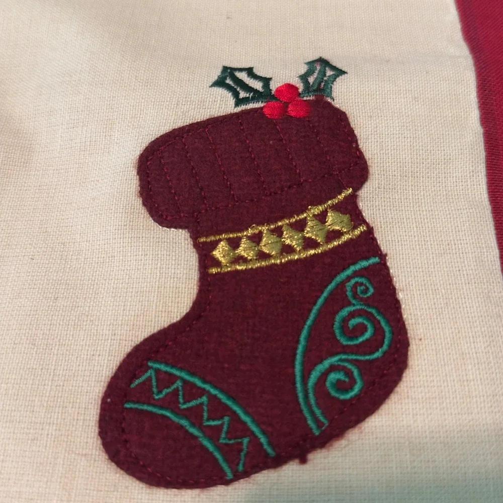 Rich Home Christmas Placemats Red Cream Stocking Set of 4 Designer 19x13 Holiday